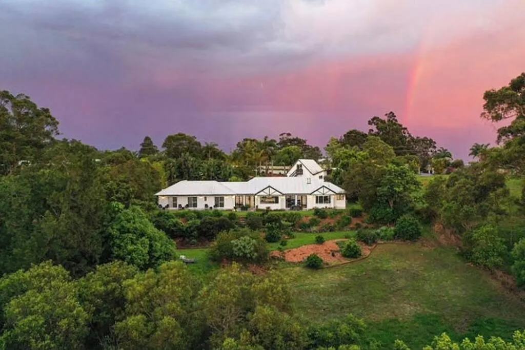 Ninderry Manor-Spectacular Hinterland Retreat Villa Semesterbostad